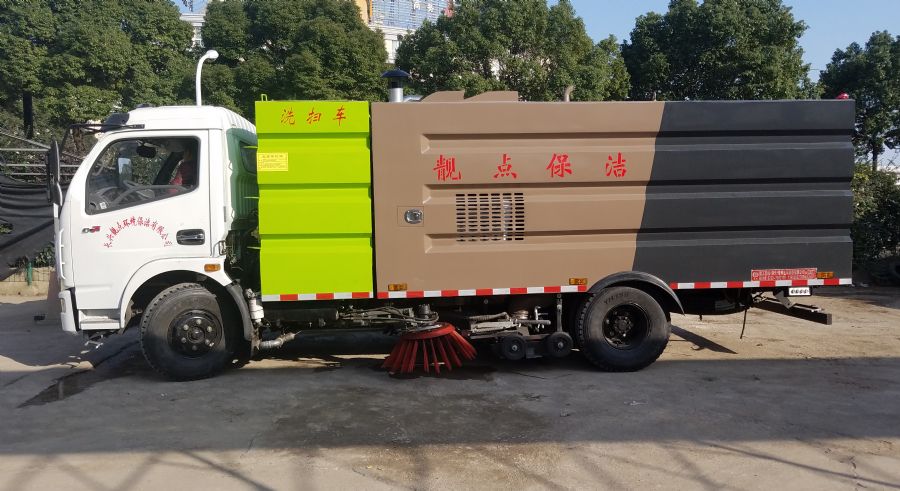 楚勝牌東風(fēng)多利卡洗掃車(chē)
