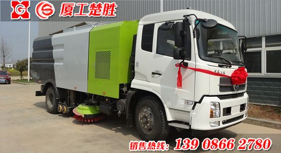 東風(fēng)天錦干式掃路車(chē)