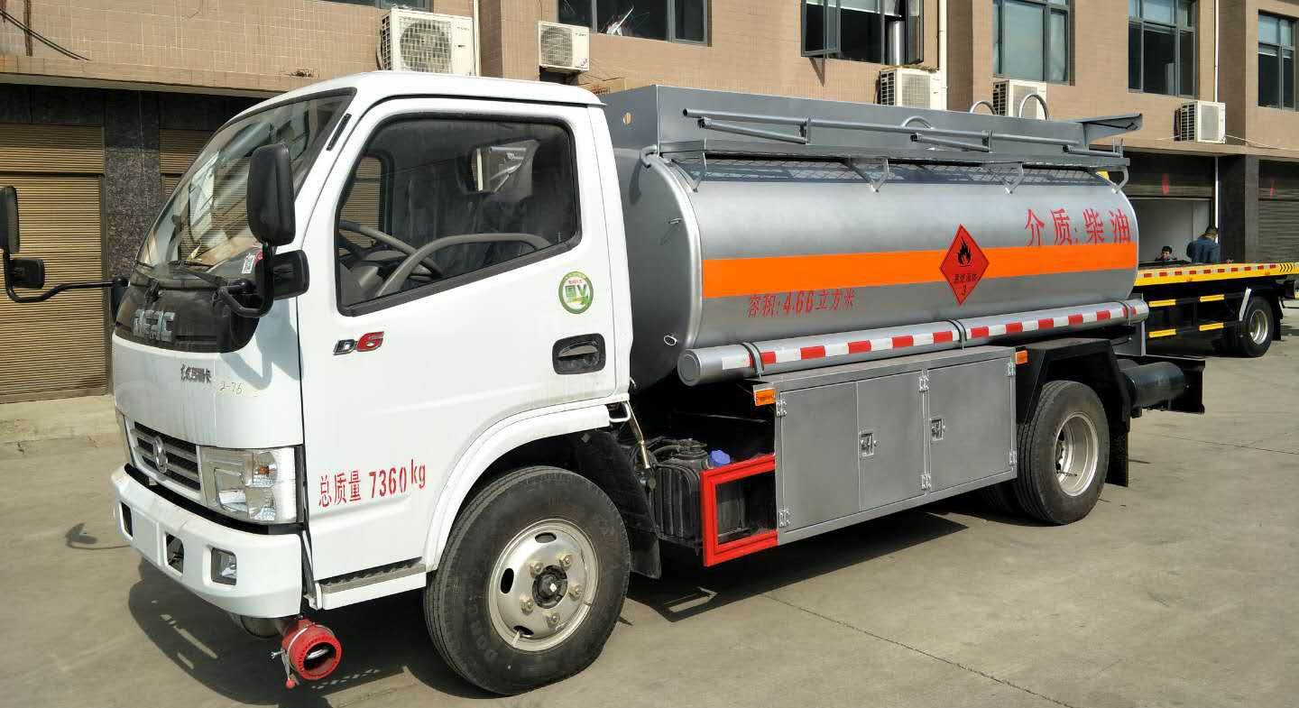楚勝牌CSC5075GJY6A型加油車(chē)