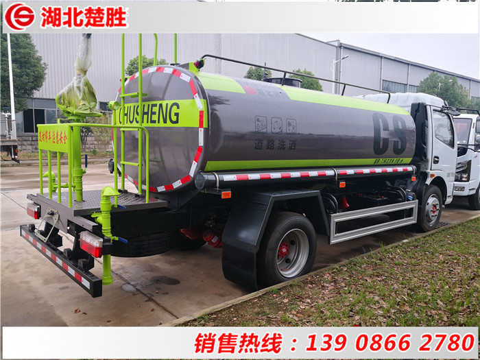 東風(fēng)多利卡9.5方綠化噴灑車(chē)