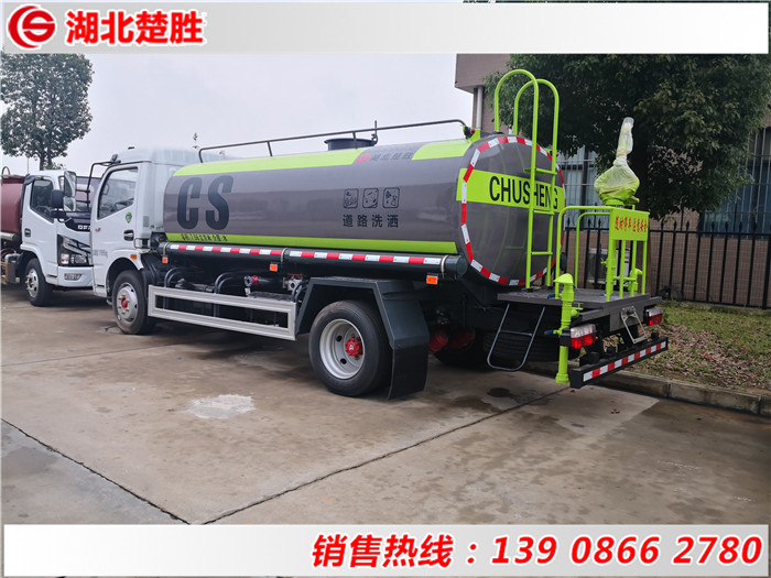 東風(fēng)多利卡9.5方綠化噴灑車(chē)