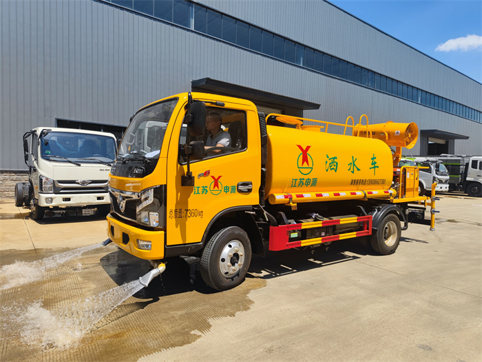 5方綠化噴灑車(chē)