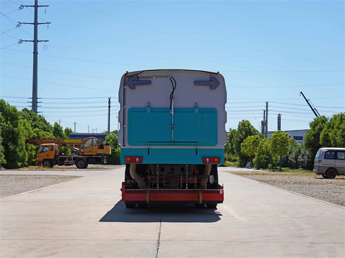天錦后置滾掃吸塵車(chē)