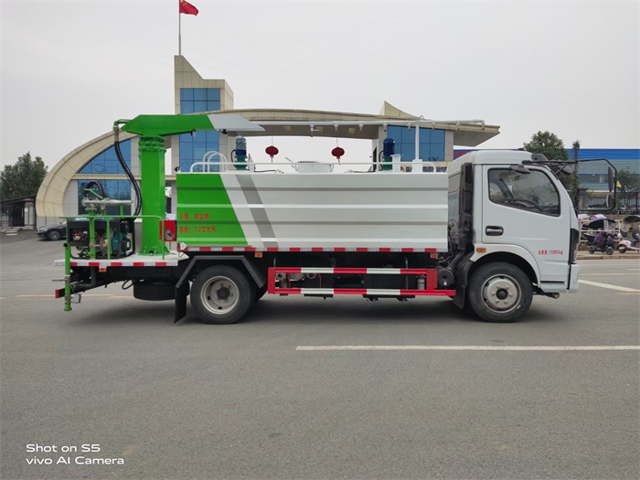 鐵路、光伏電站多功能清洗車