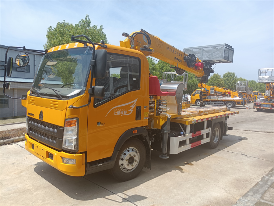 20米隨車吊式高空作業(yè)車，一車三用