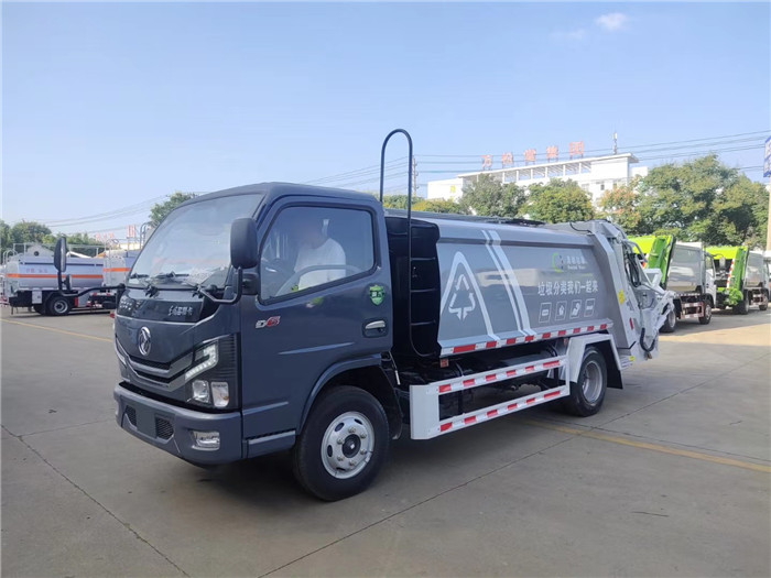 藍(lán)牌，4立方后裝壓縮式垃圾車