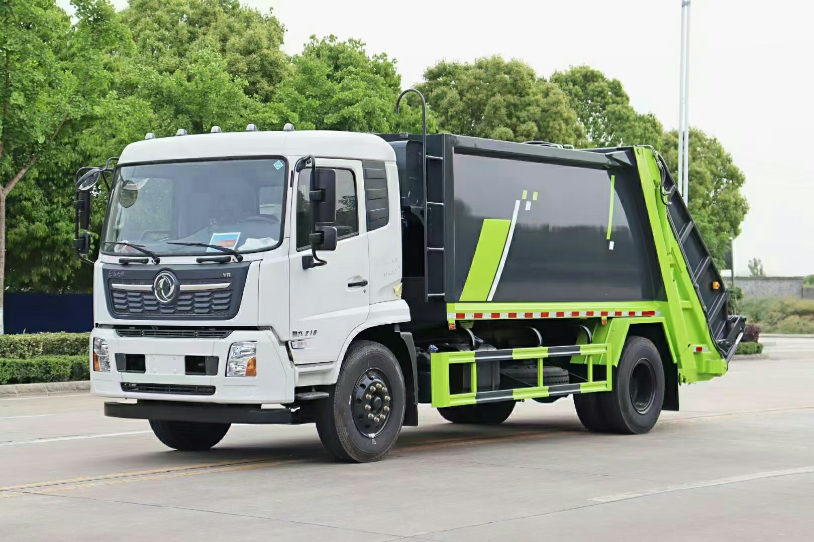 我國(guó)壓縮式垃圾車(chē)未來(lái)的路如何走